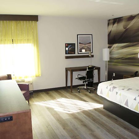 La Quinta Inn & Suites By Wyndham Braselton Extérieur photo