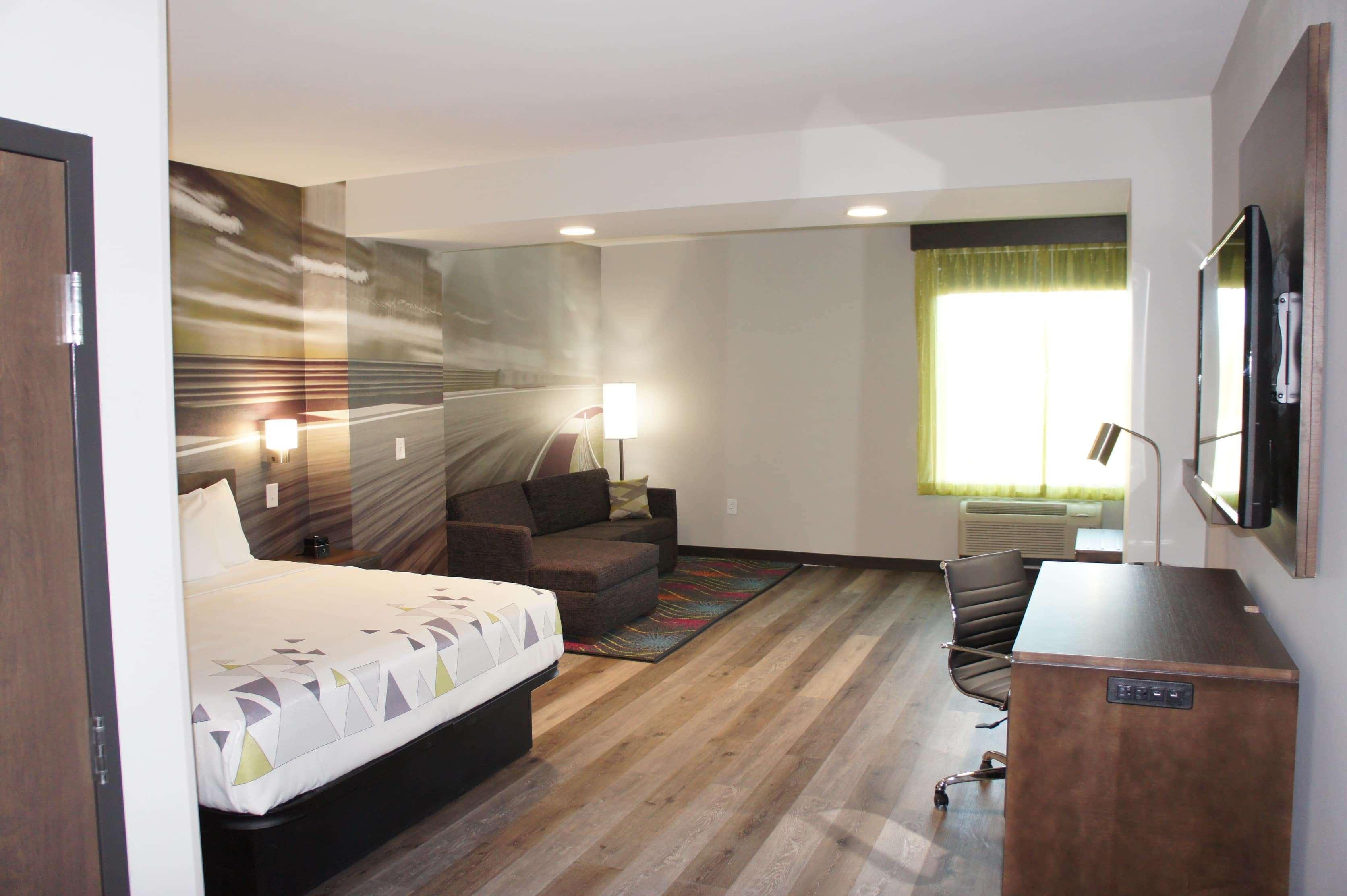 La Quinta Inn & Suites By Wyndham Braselton Extérieur photo