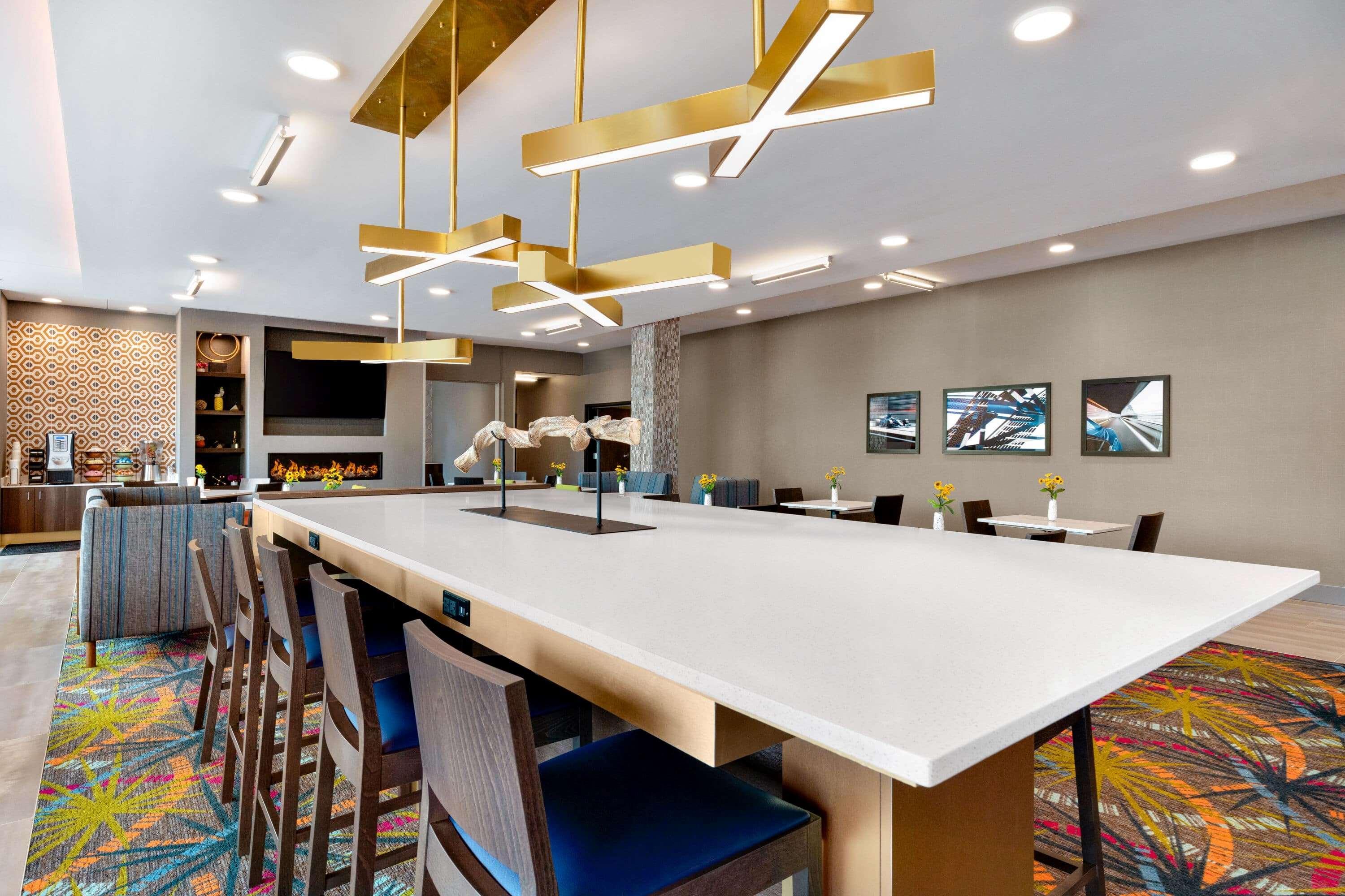 La Quinta Inn & Suites By Wyndham Braselton Extérieur photo