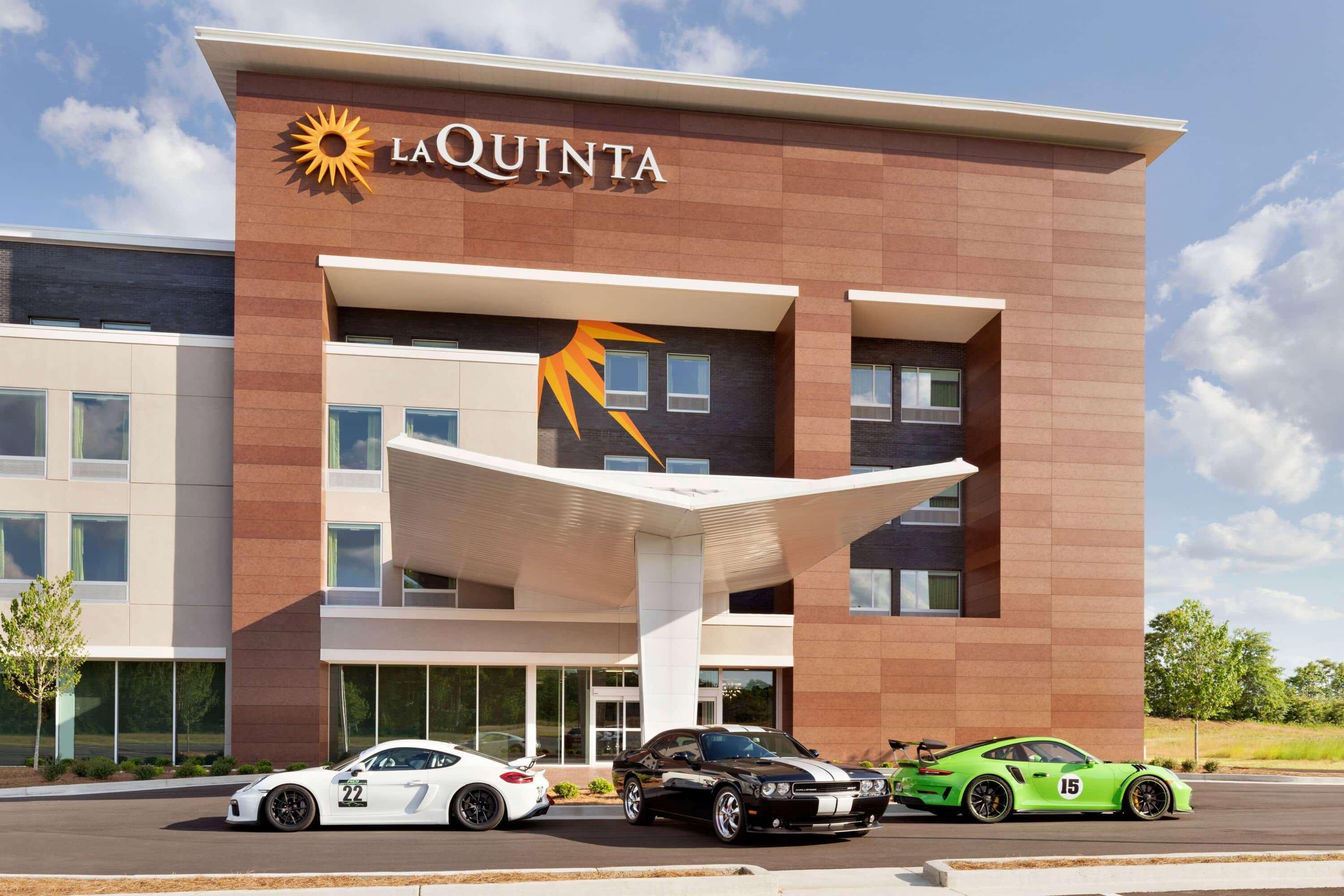 La Quinta Inn & Suites By Wyndham Braselton Extérieur photo